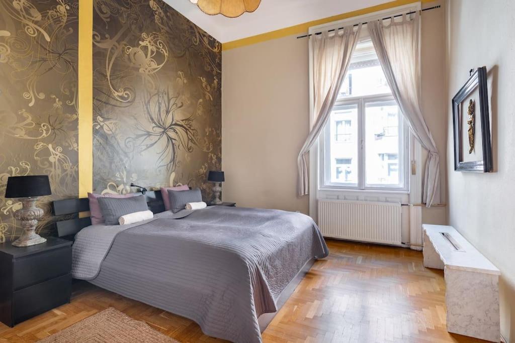 Bourgeois Boheme Apt. 88 M² City Center Budapest Bagian luar foto