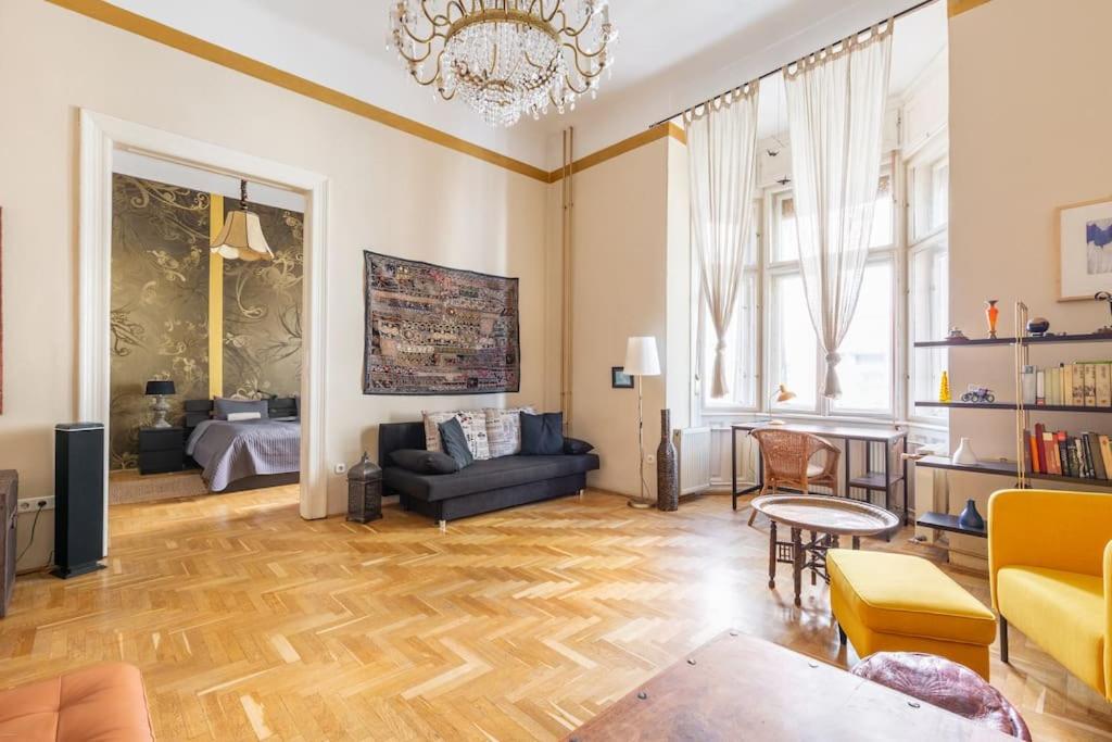 Bourgeois Boheme Apt. 88 M² City Center Budapest Bagian luar foto